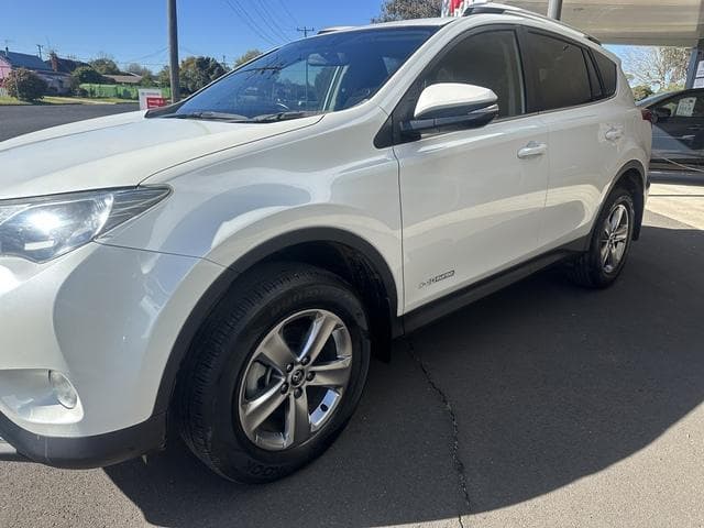 2015 Toyota RAV4 GXL AWD in White