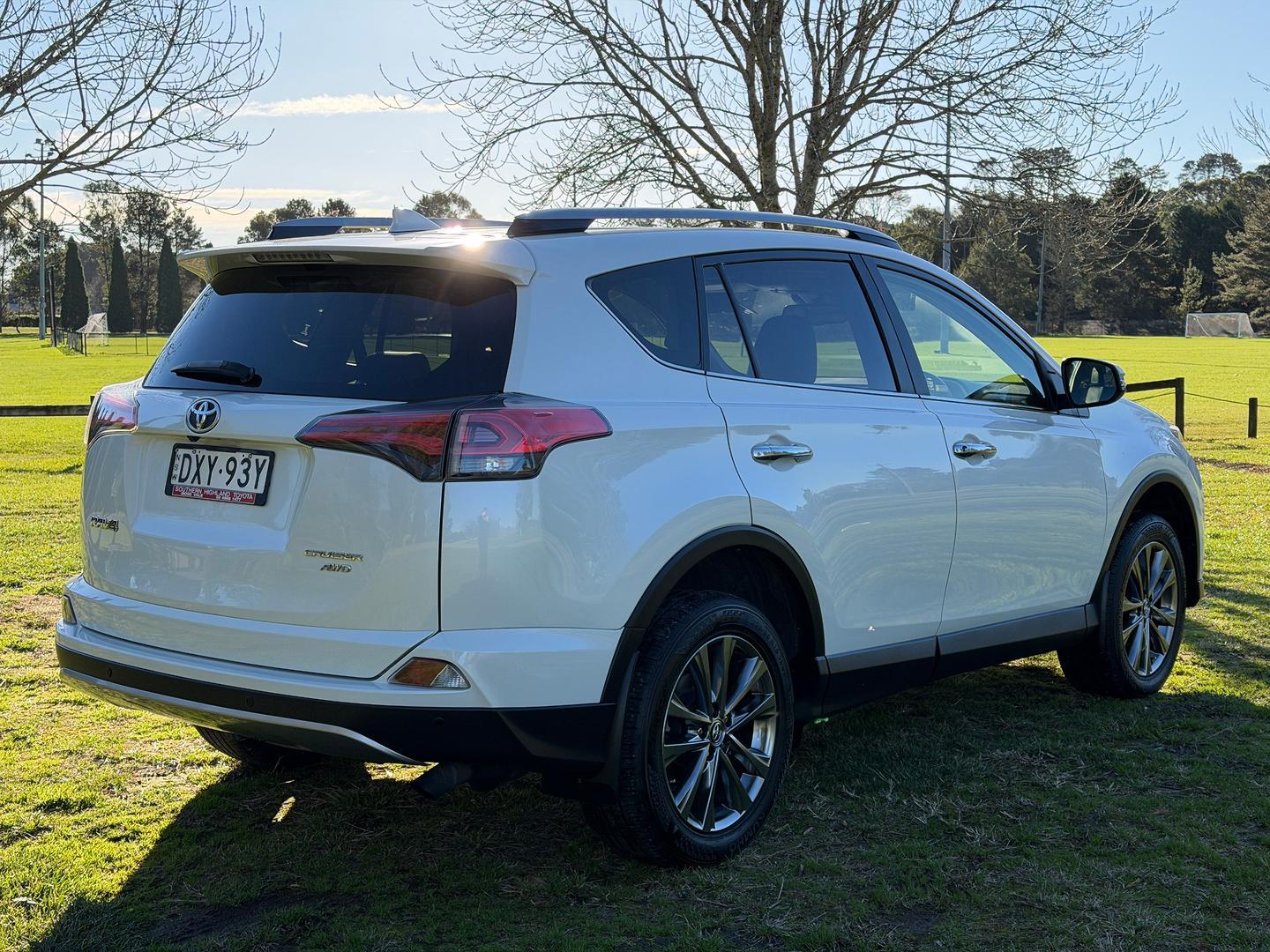 2018 Toyota RAV4 Cruiser in White