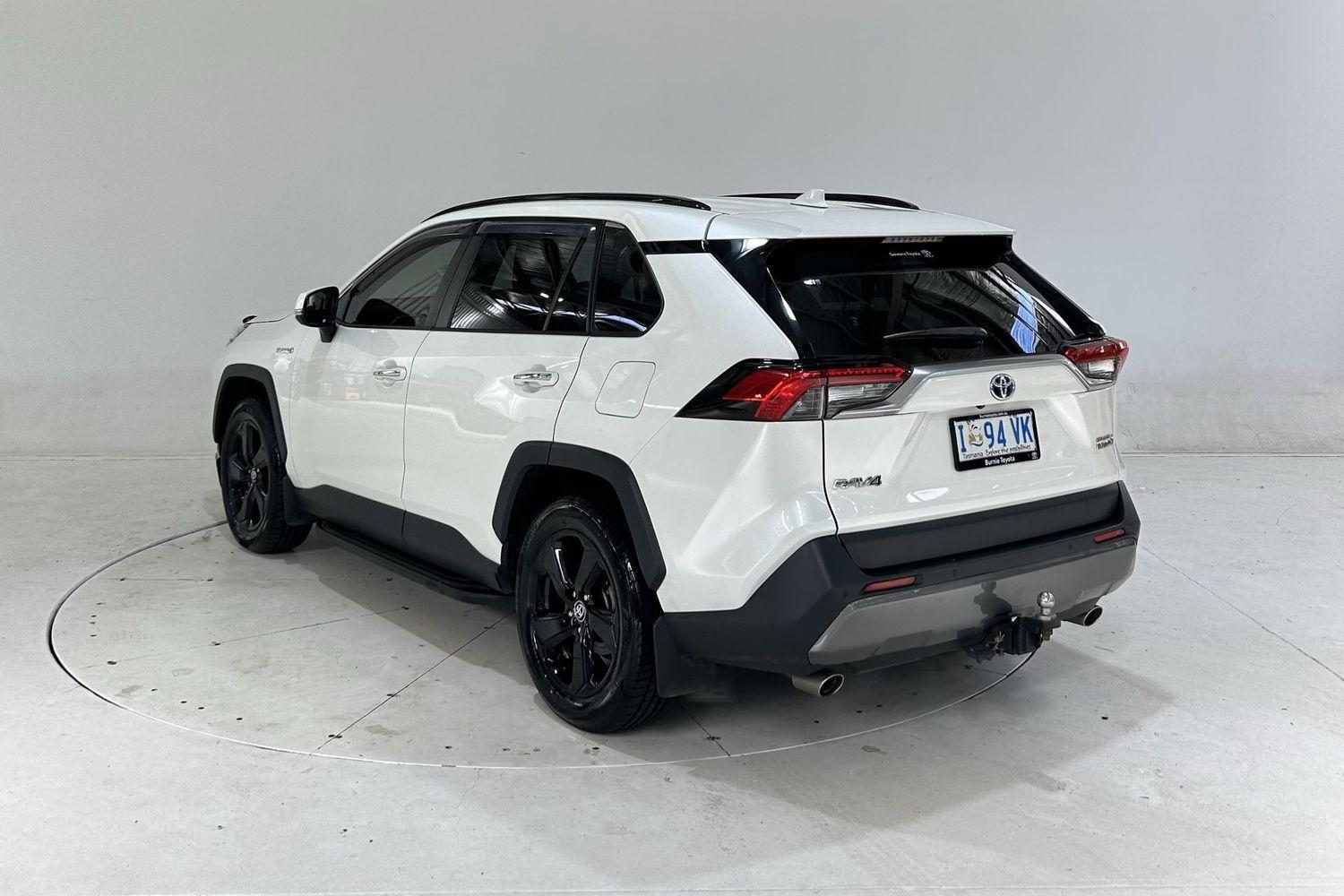 2020 Toyota RAV4 Cruiser-AWD in White