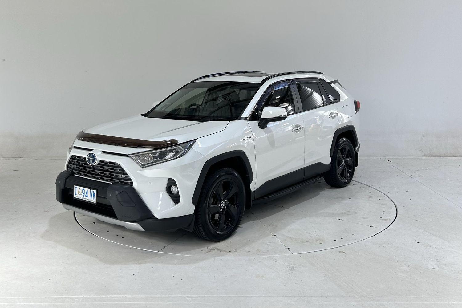 2020 Toyota RAV4 Cruiser-AWD in White