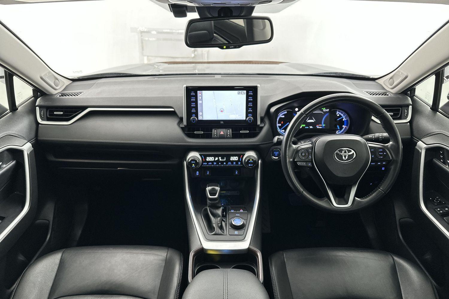 2020 Toyota RAV4 Cruiser-AWD in Silver
