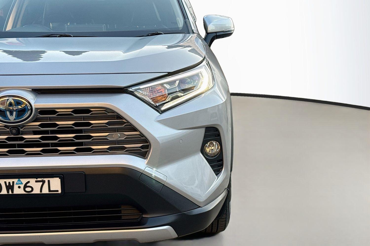 2021 Toyota RAV4 Cruiser-AWD in Silver