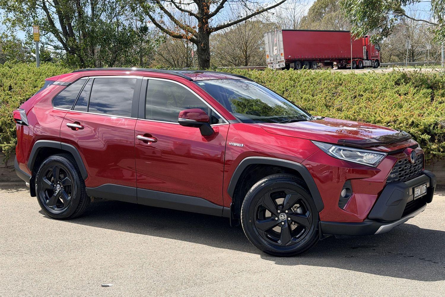 2021 Toyota RAV4 Cruiser-AWD in Red