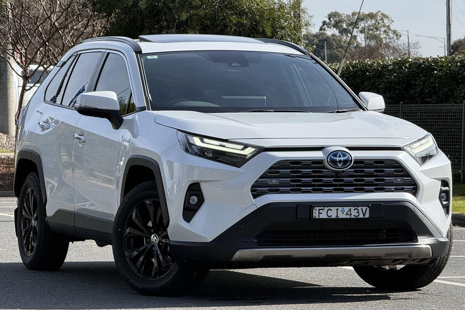 2023 Toyota RAV4 Cruiser-AWD in White
