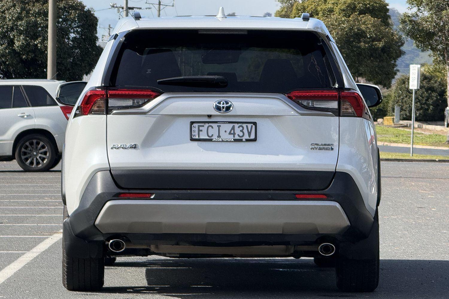 2023 Toyota RAV4 Cruiser-AWD in White