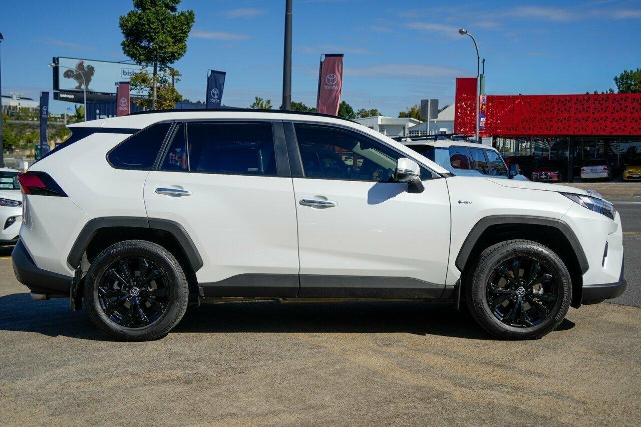 2025 Toyota RAV4 Cruiser-AWD in White