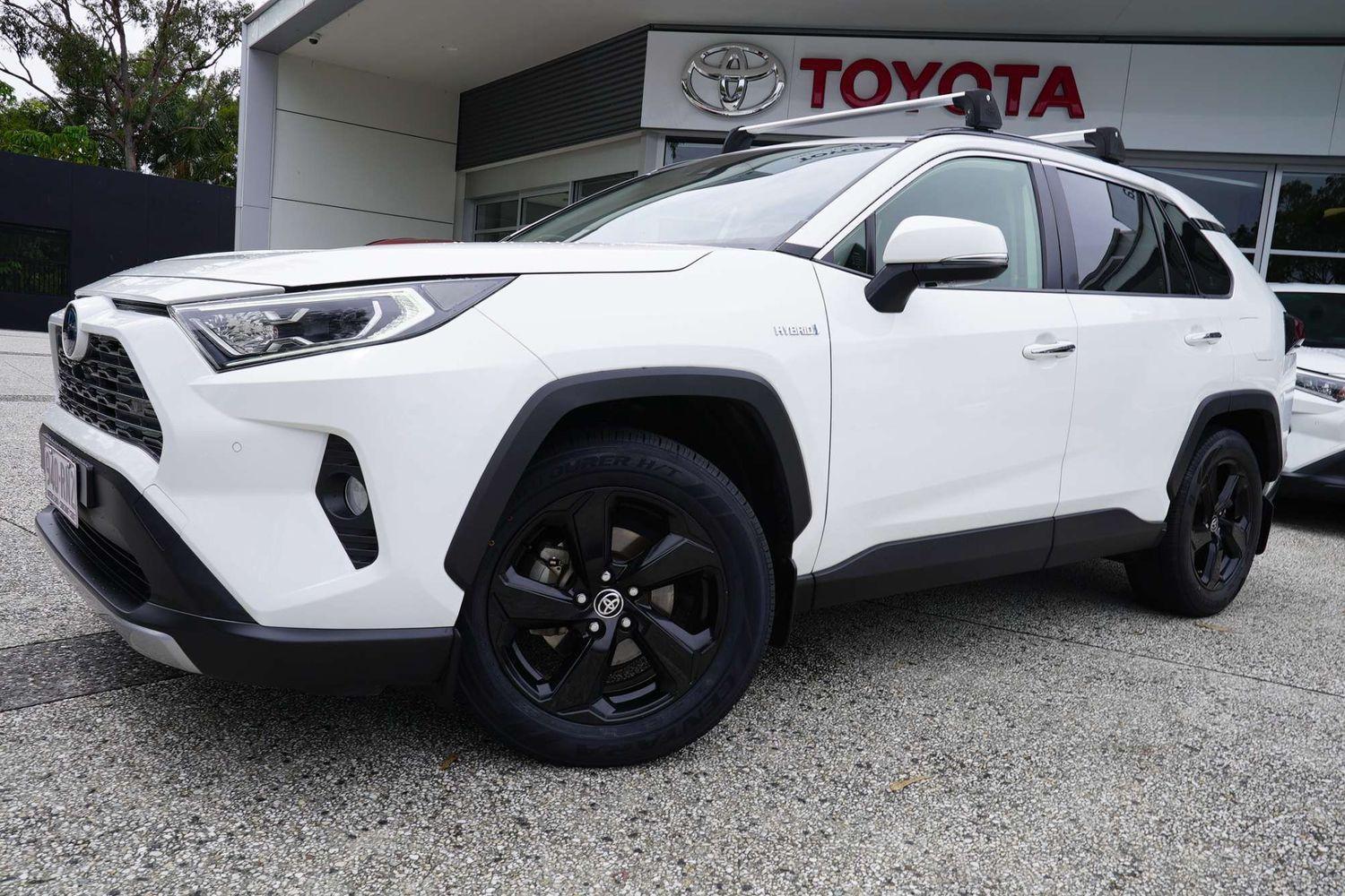 2020 Toyota RAV4 Cruiser-AWD in White