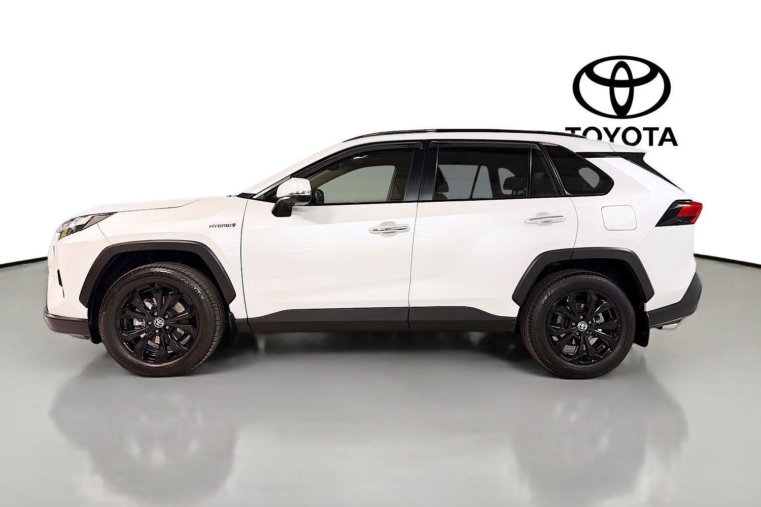 2023 Toyota RAV4 Cruiser-AWD in White