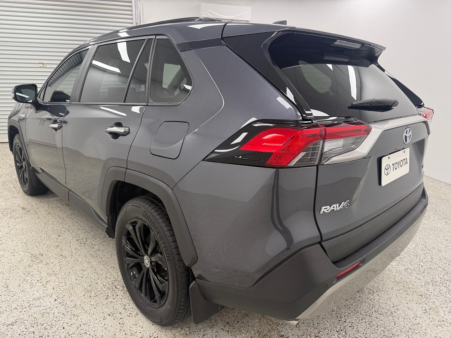 2024 Toyota RAV4 Cruiser in Silver