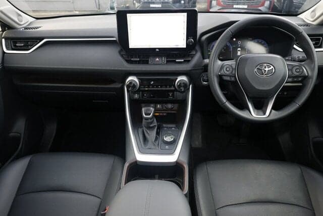 2024 Toyota RAV4 Cruiser-AWD in Silver