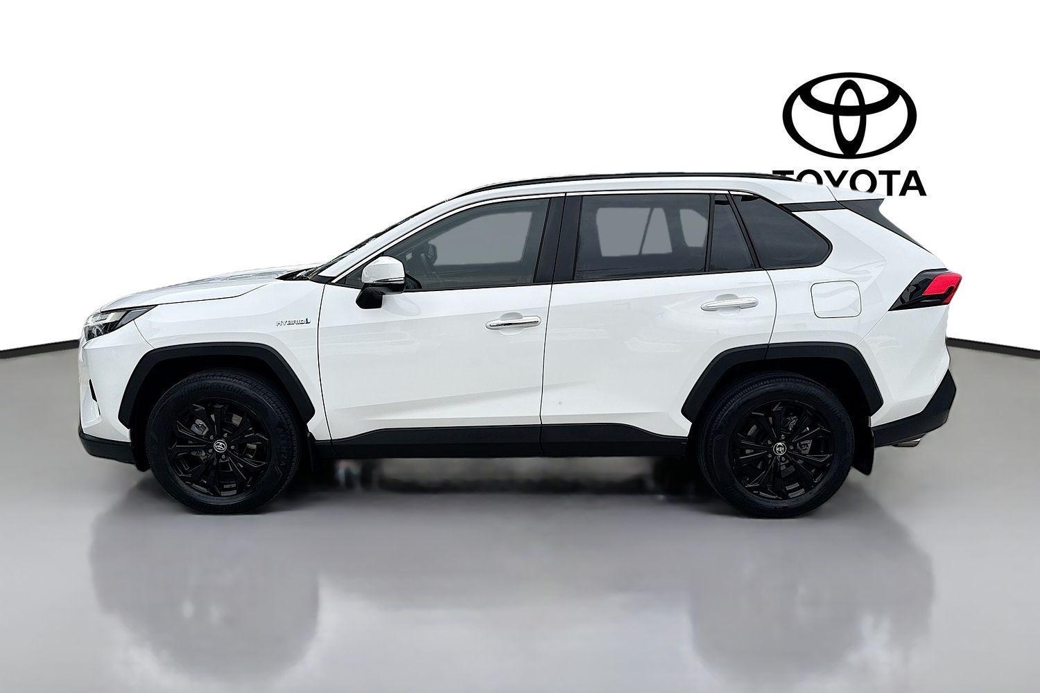 2023 Toyota RAV4 Cruiser-AWD in White