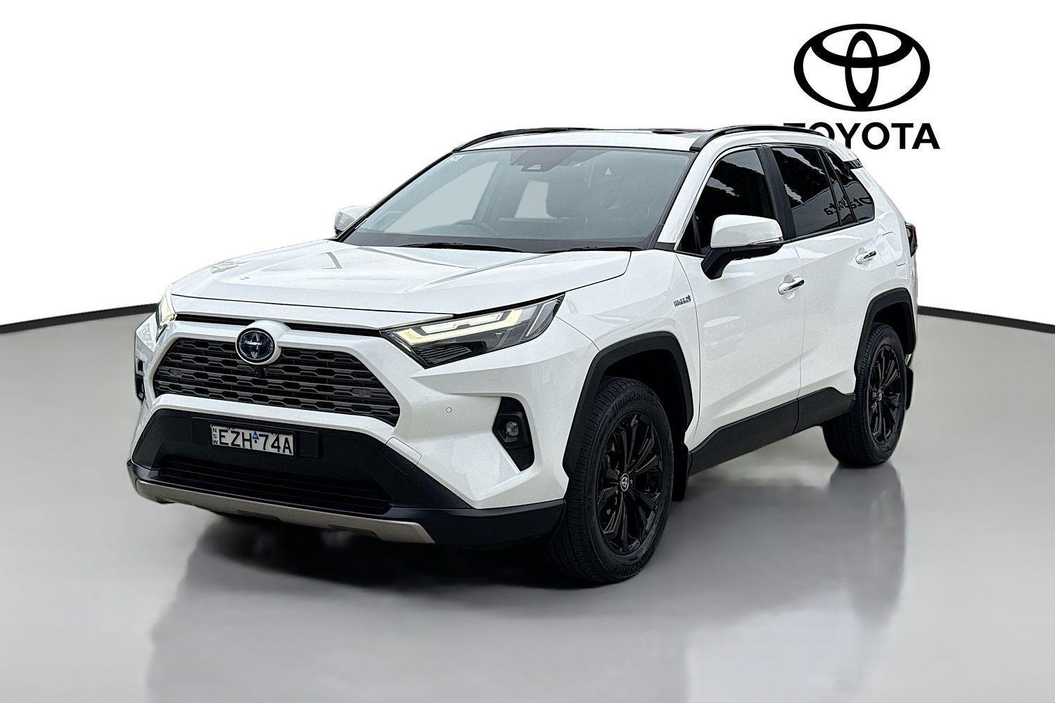 2023 Toyota RAV4 Cruiser-AWD in White