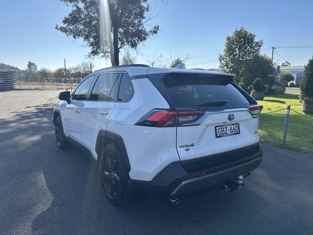 2020 Toyota RAV4 Cruiser-AWD in White