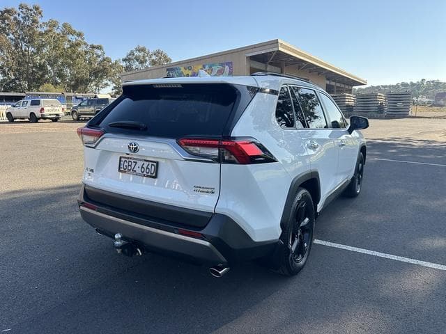 2020 Toyota RAV4 Cruiser-AWD in White