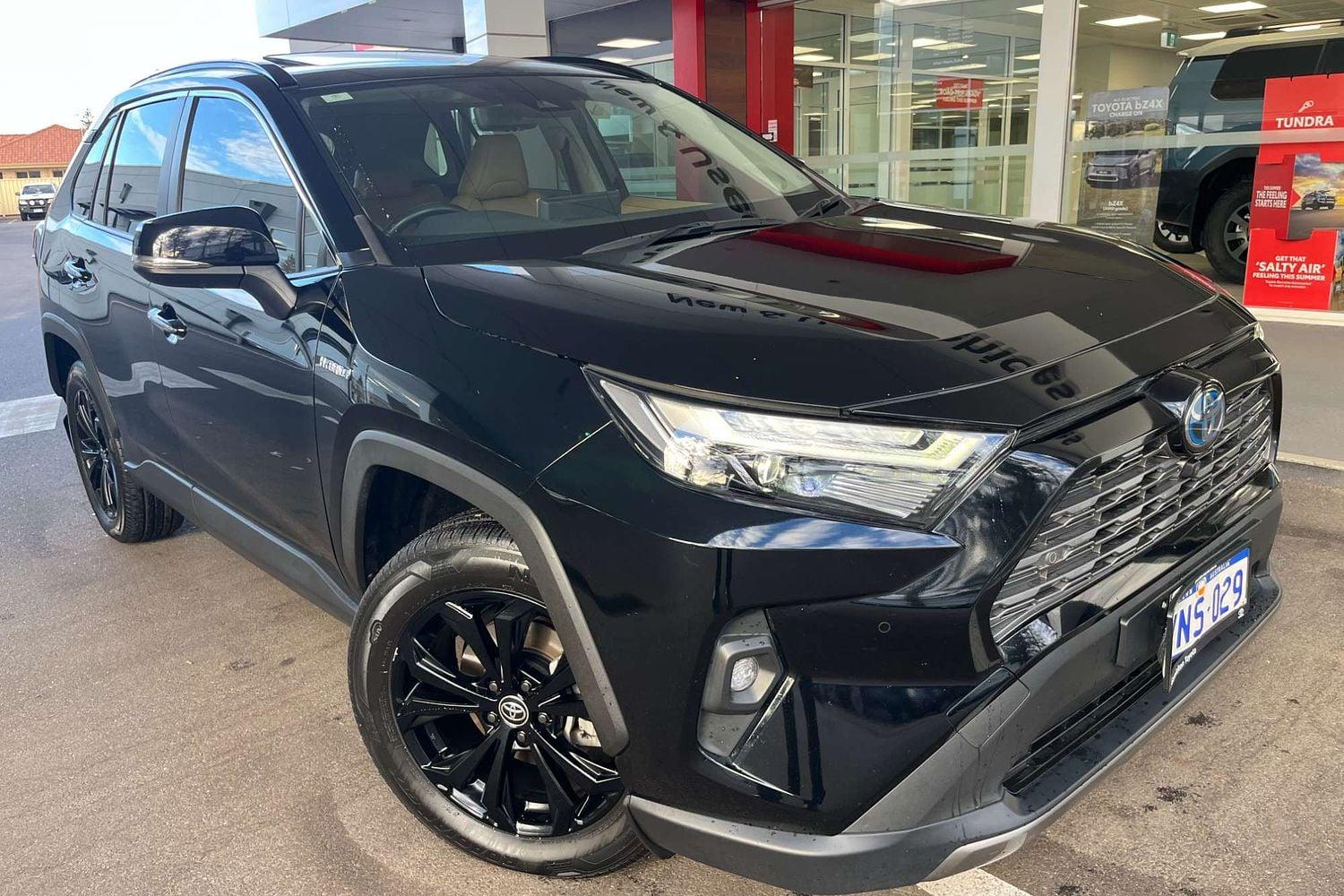 2021 Toyota RAV4 Cruiser AWD in Black
