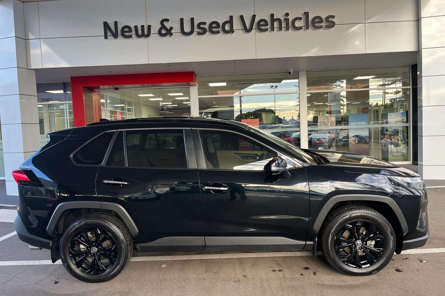 2021 Toyota RAV4 Cruiser AWD in Black