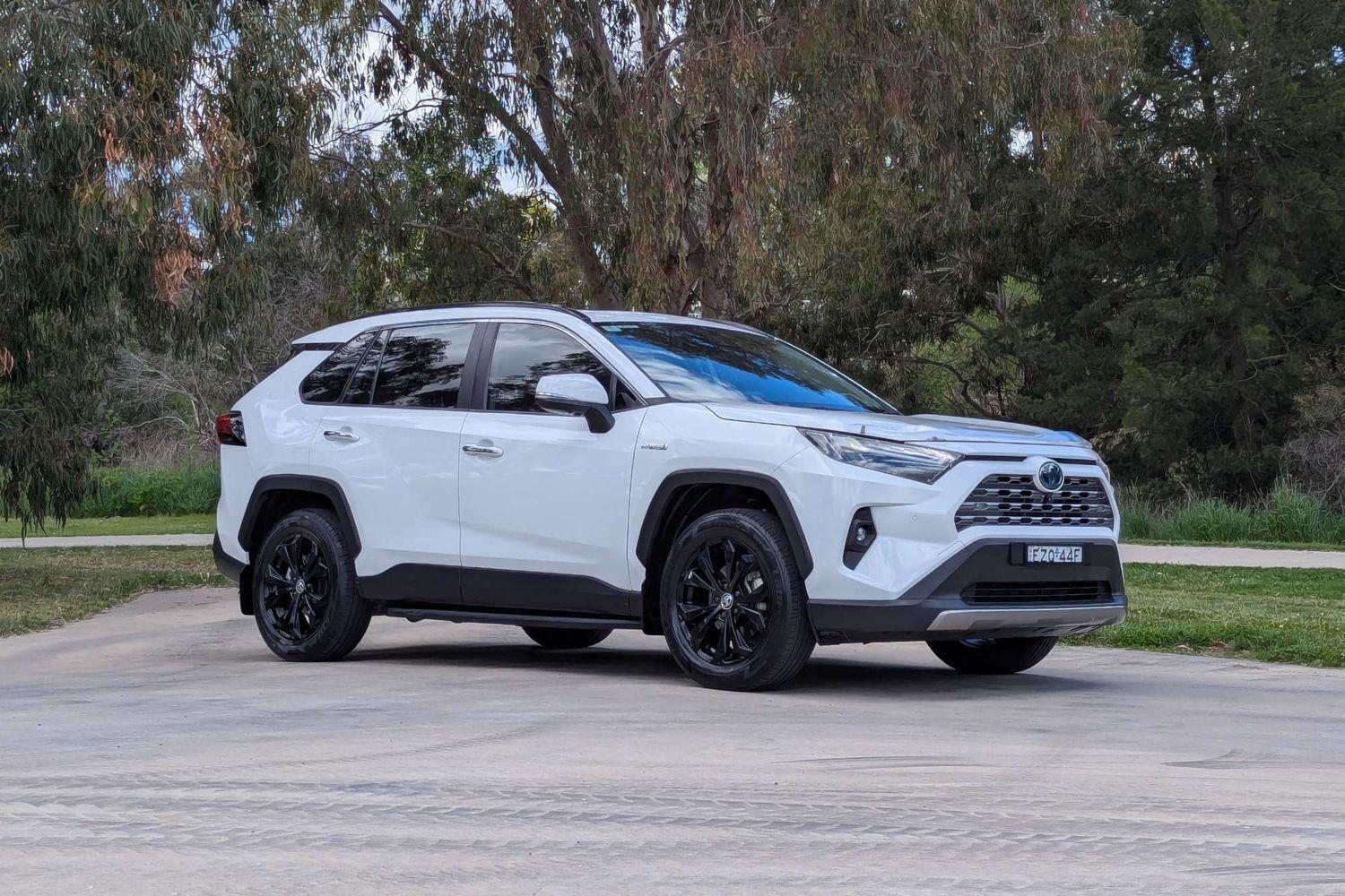 2023 Toyota RAV4 Cruiser-AWD in White