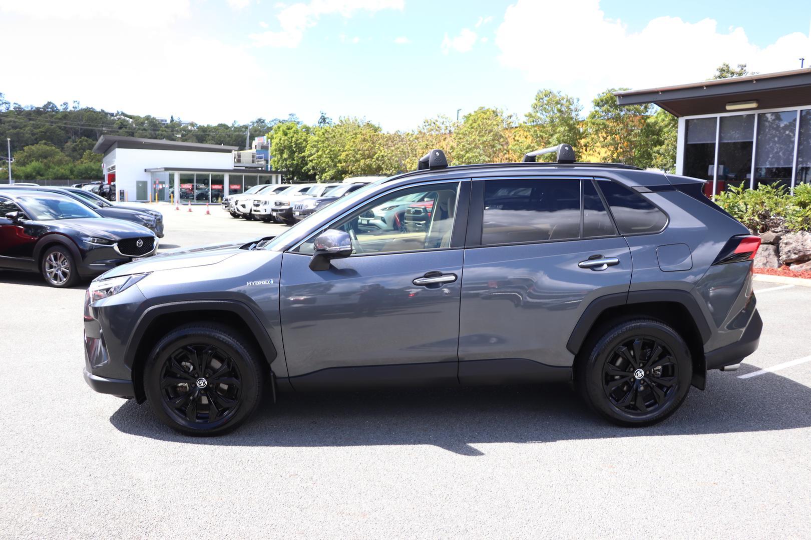 2023 Toyota RAV4 Cruiser-AWD in Silver