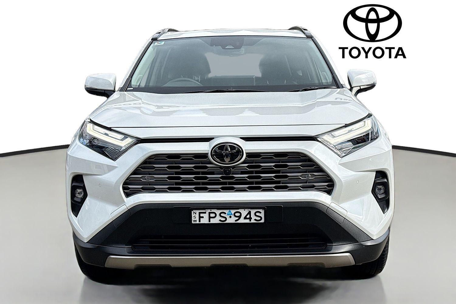 2025 Toyota RAV4 Cruiser-AWD in White