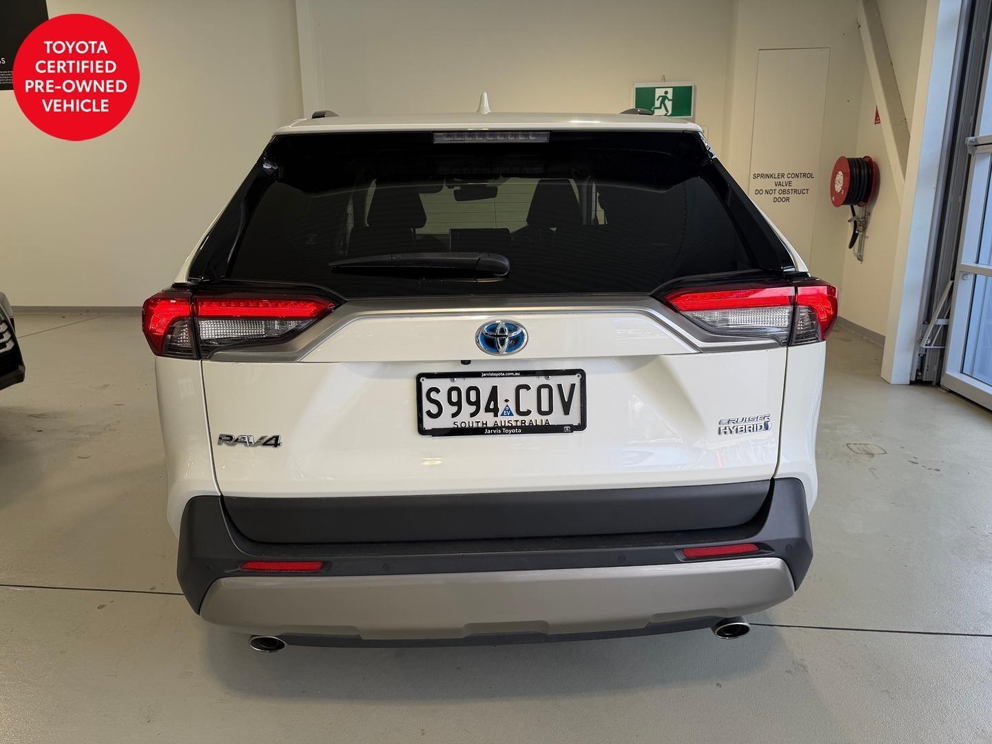 2022 Toyota RAV4 Cruiser-AWD in White