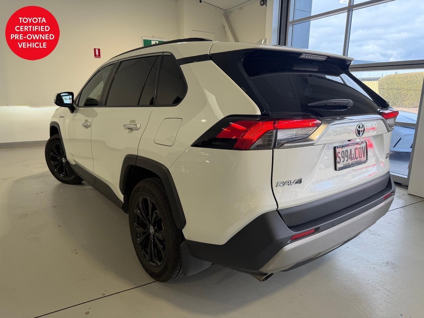 2022 Toyota RAV4 Cruiser-AWD in White