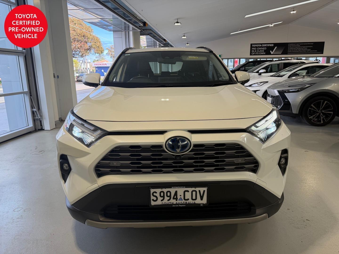 2022 Toyota RAV4 Cruiser-AWD in White