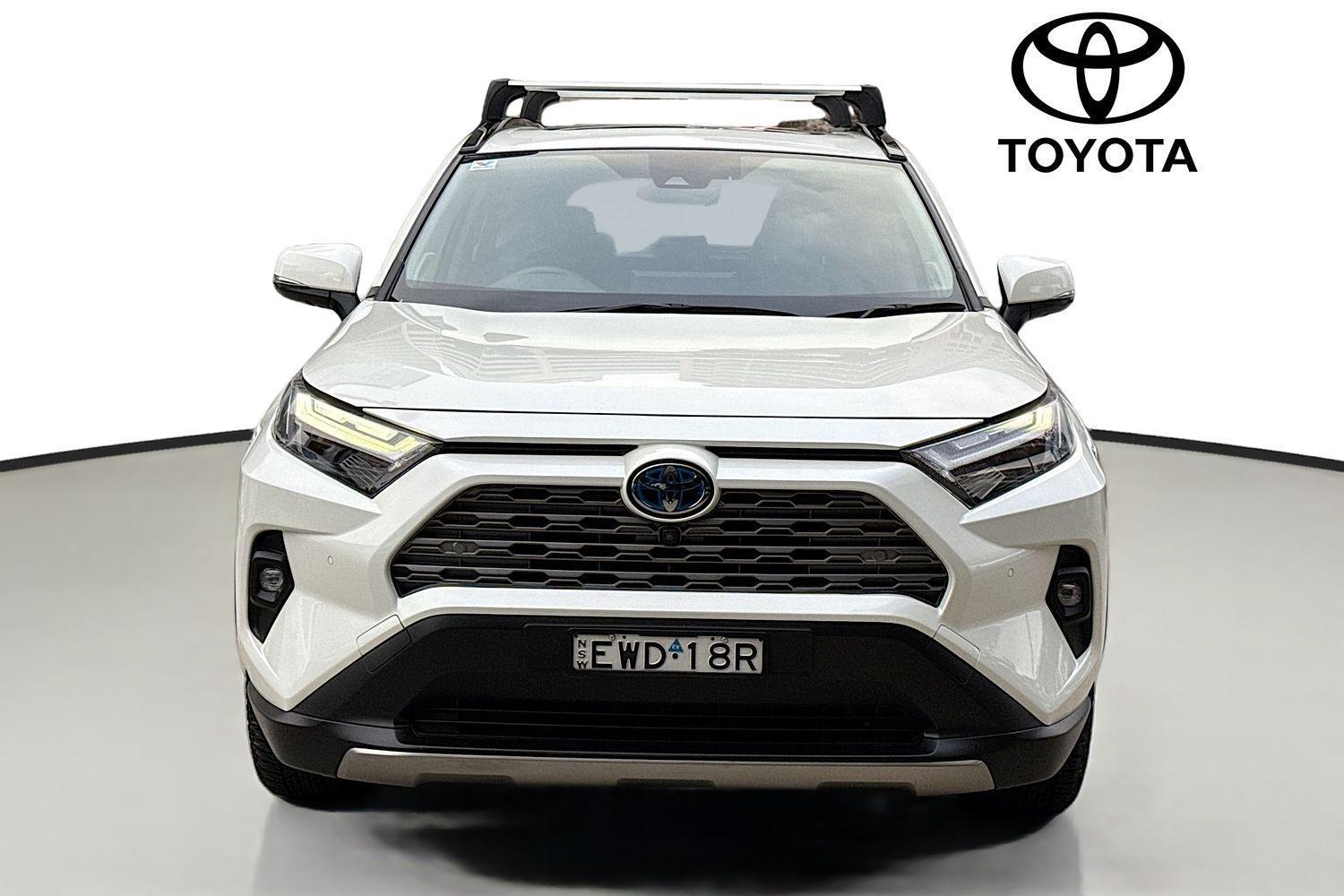 2022 Toyota RAV4 Cruiser-AWD in White