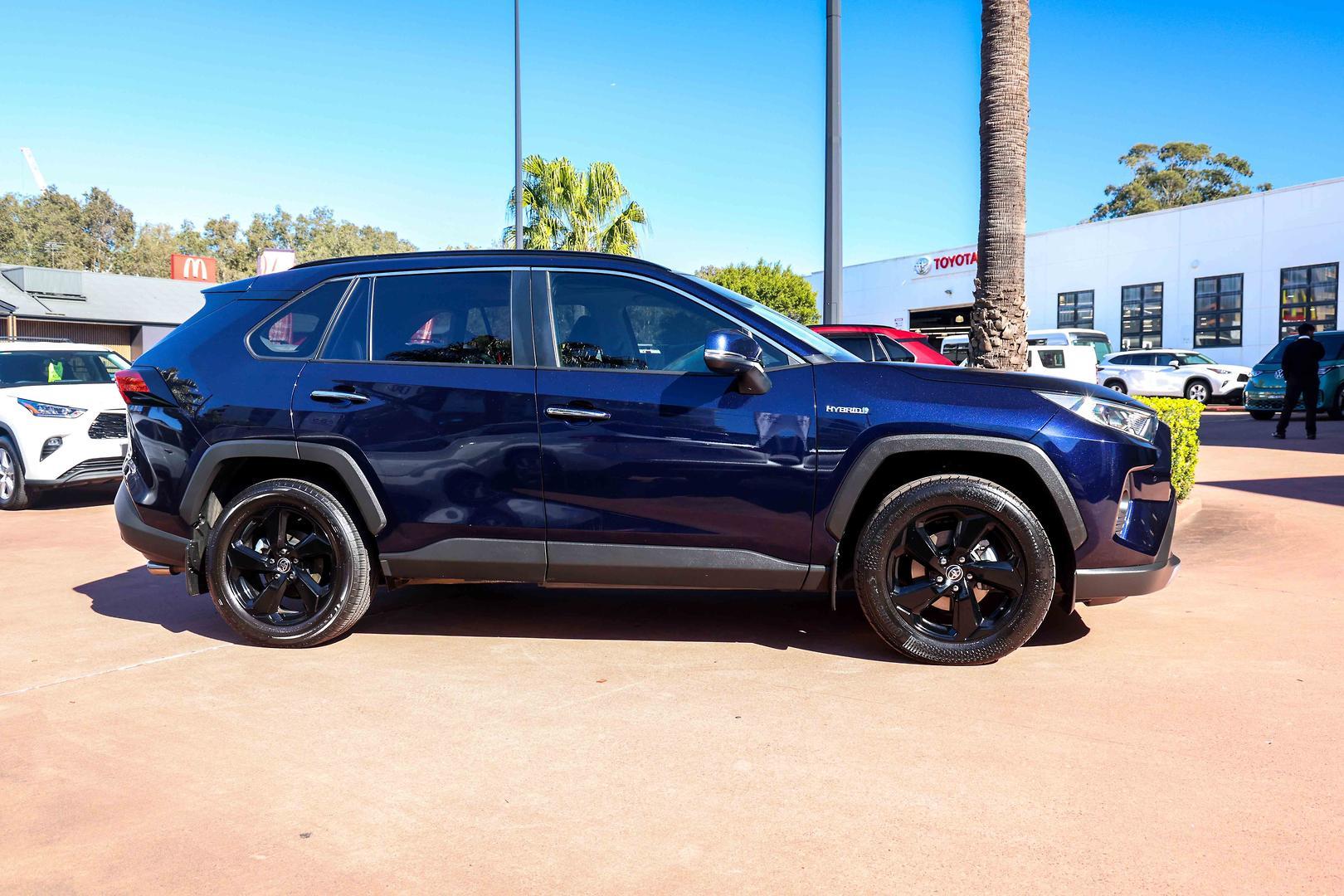 2020 Toyota RAV4 Cruiser-AWD in Blue