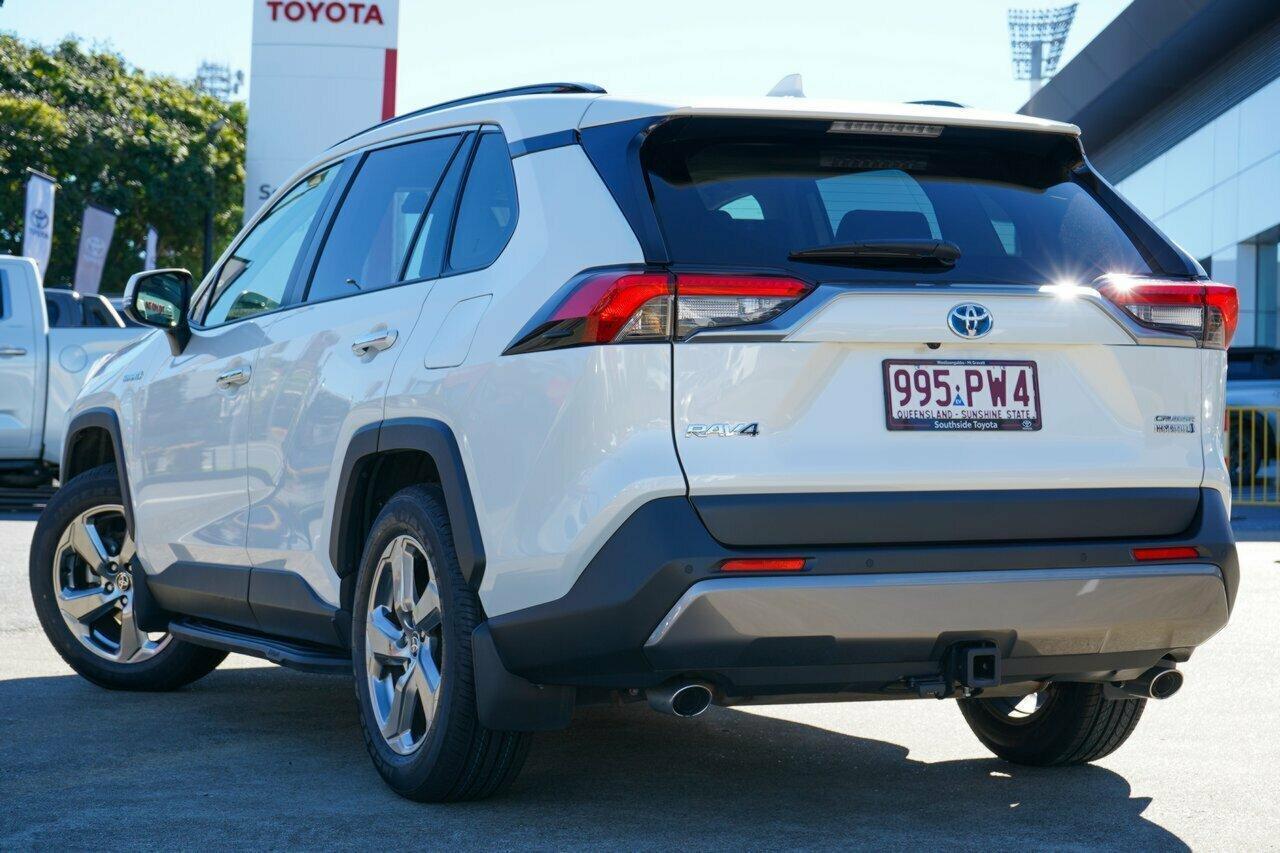 2020 Toyota RAV4 Cruiser in White