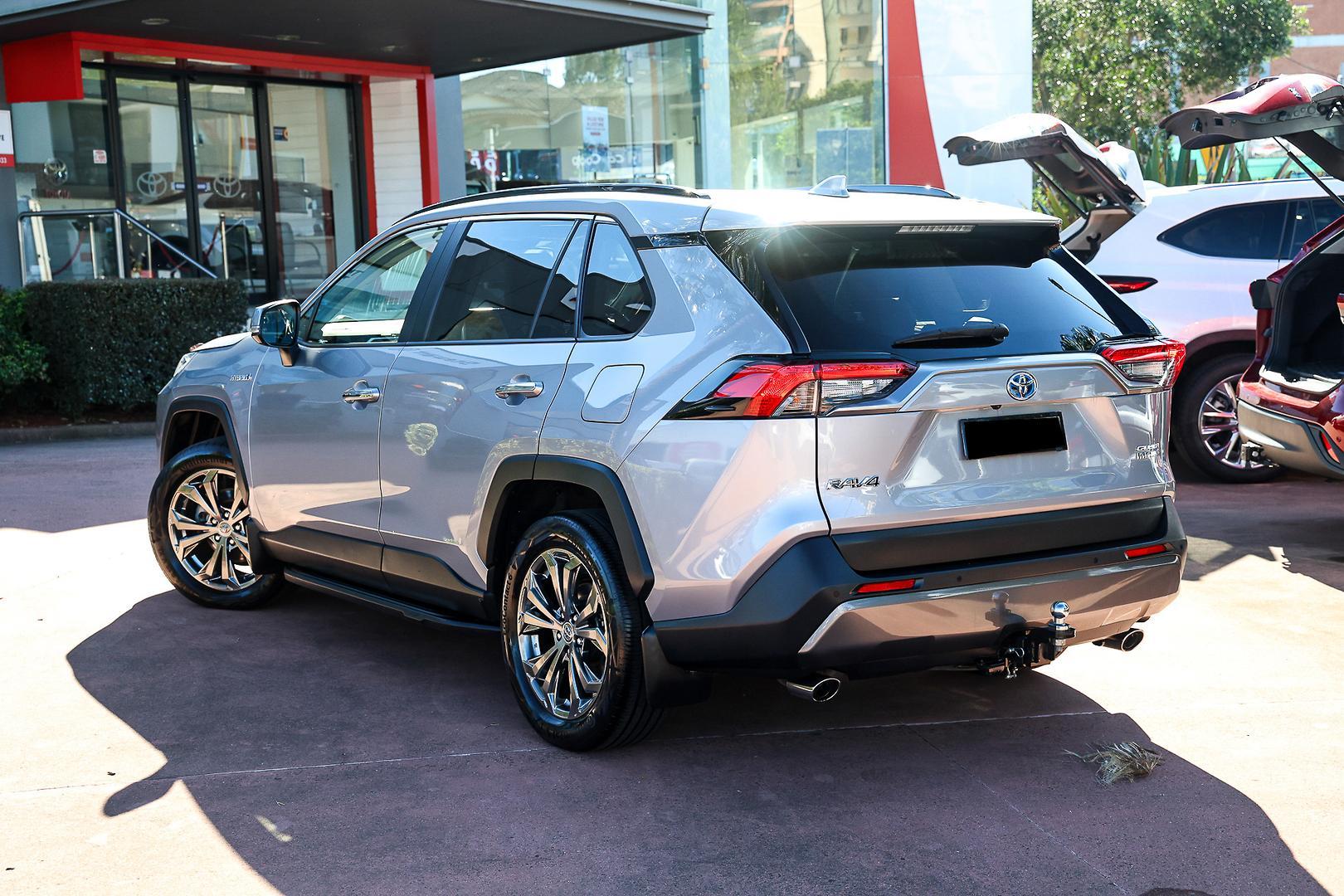 2021 Toyota RAV4 Cruiser-AWD in Silver