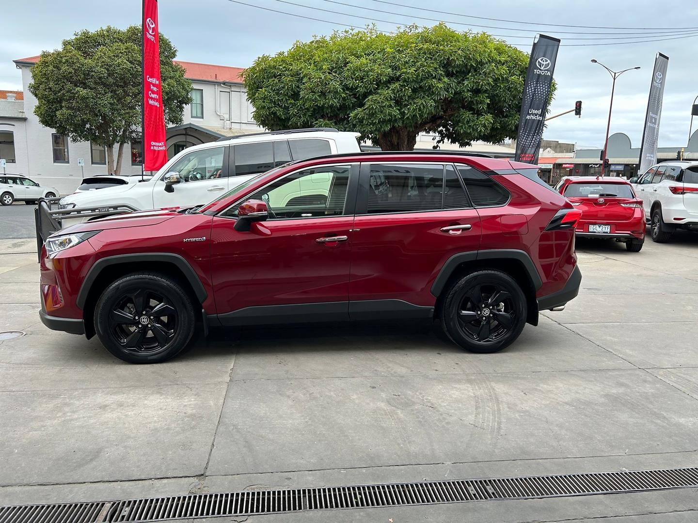2021 Toyota RAV4 Cruiser-AWD in Red