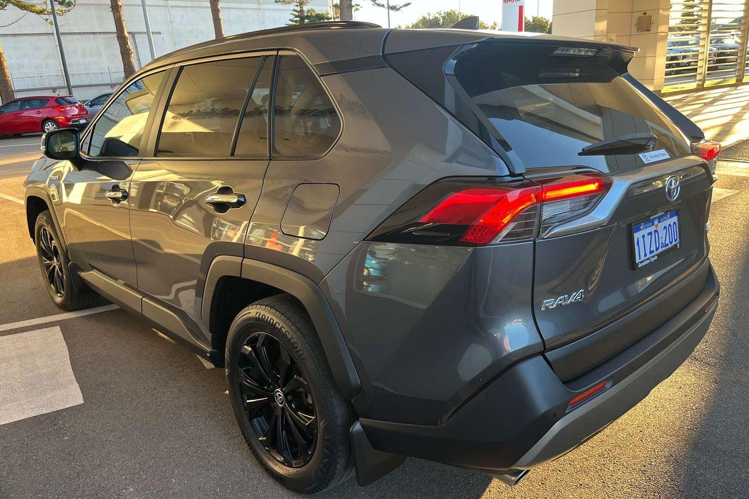 2022 Toyota RAV4 Cruiser AWD in Silver
