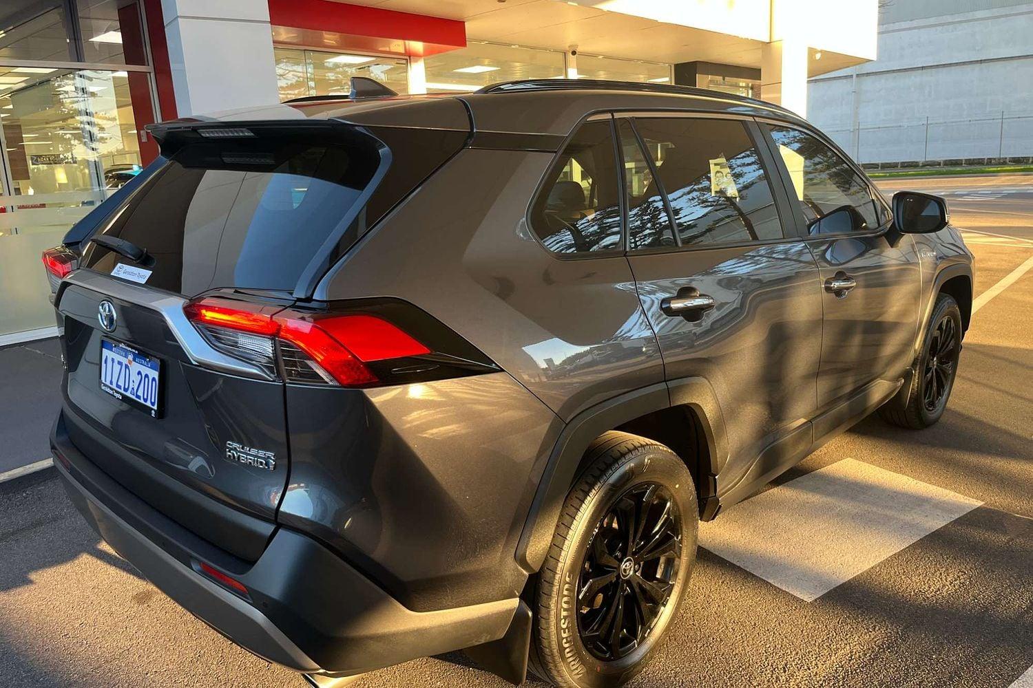 2022 Toyota RAV4 Cruiser AWD in Silver