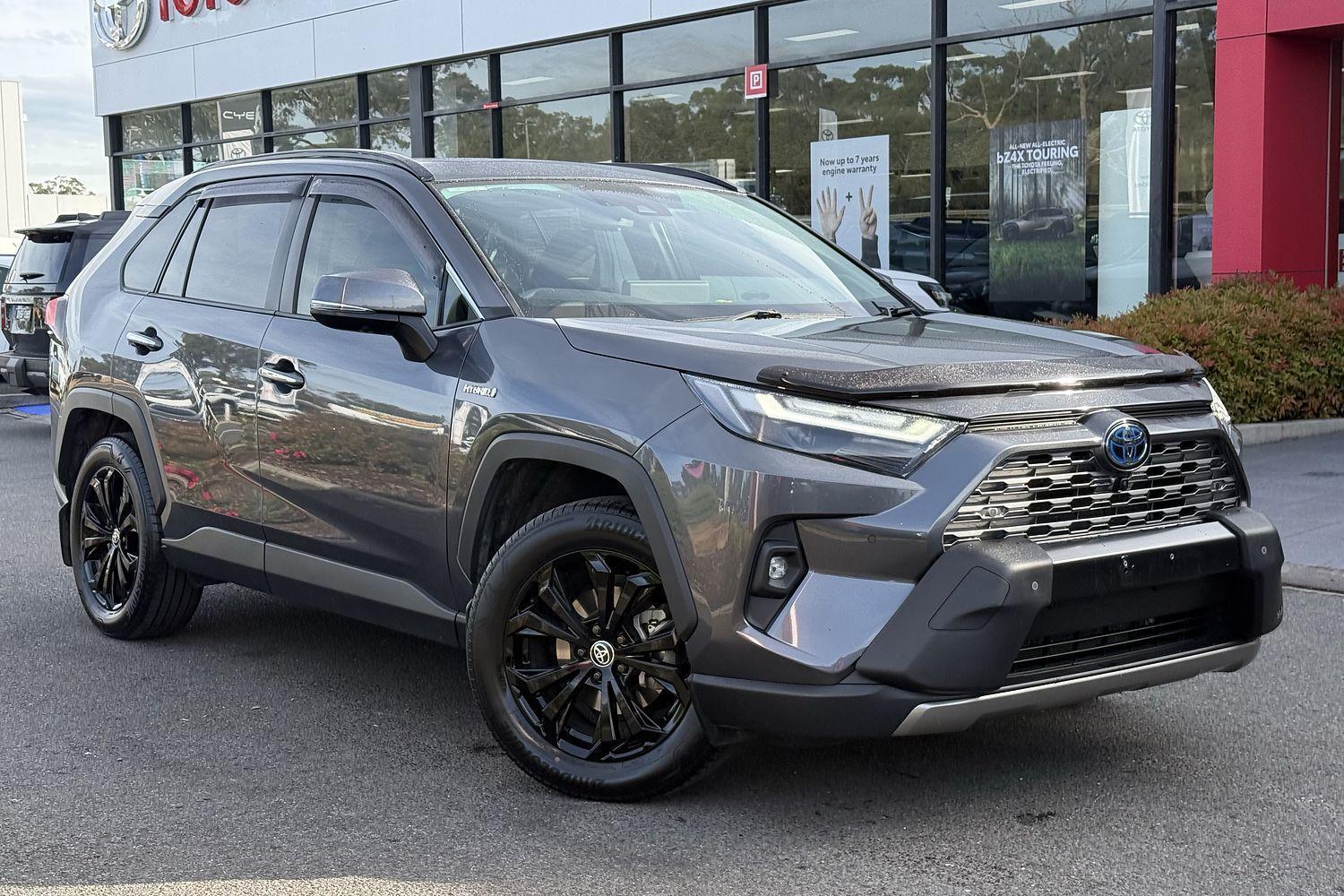 2024 Toyota RAV4 Cruiser in Silver