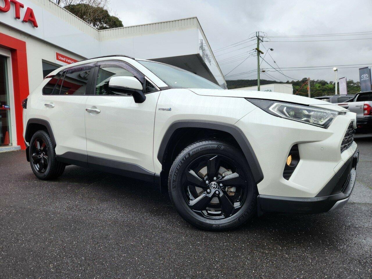 2020 Toyota RAV4 Cruiser-AWD in White
