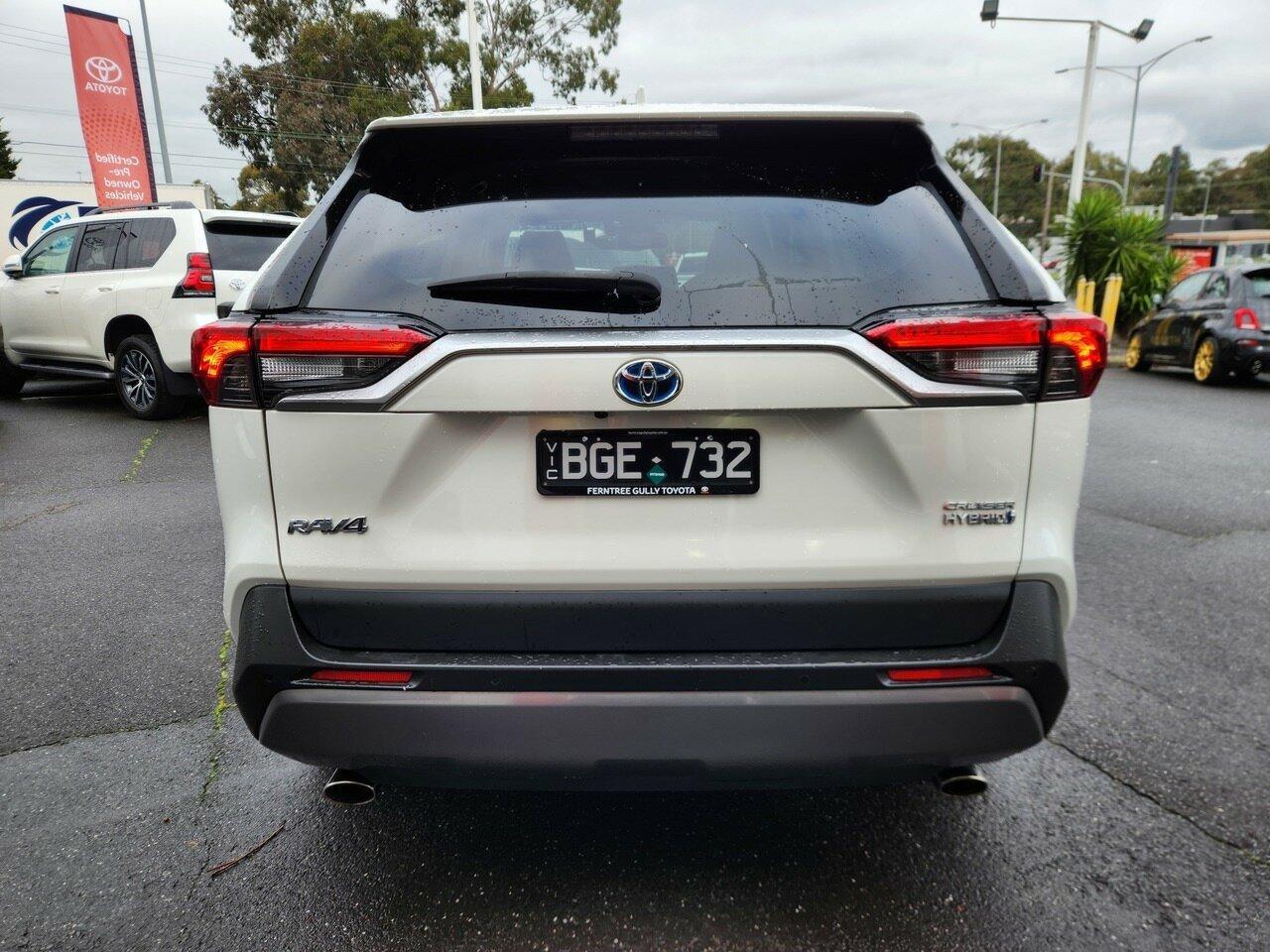 2020 Toyota RAV4 Cruiser-AWD in White