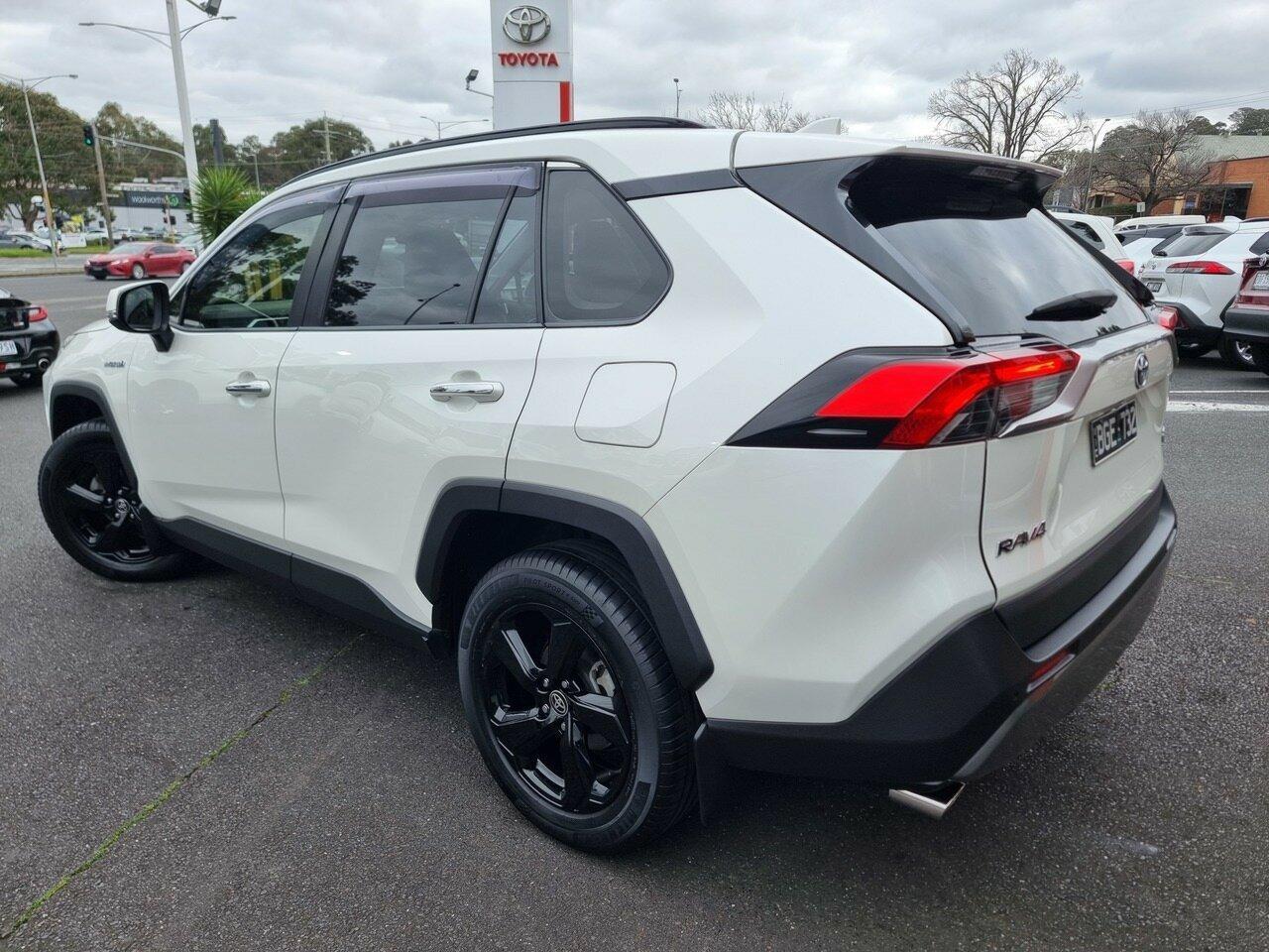 2020 Toyota RAV4 Cruiser-AWD in White