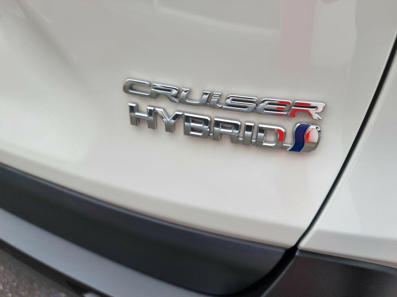2020 Toyota RAV4 Cruiser-AWD in White