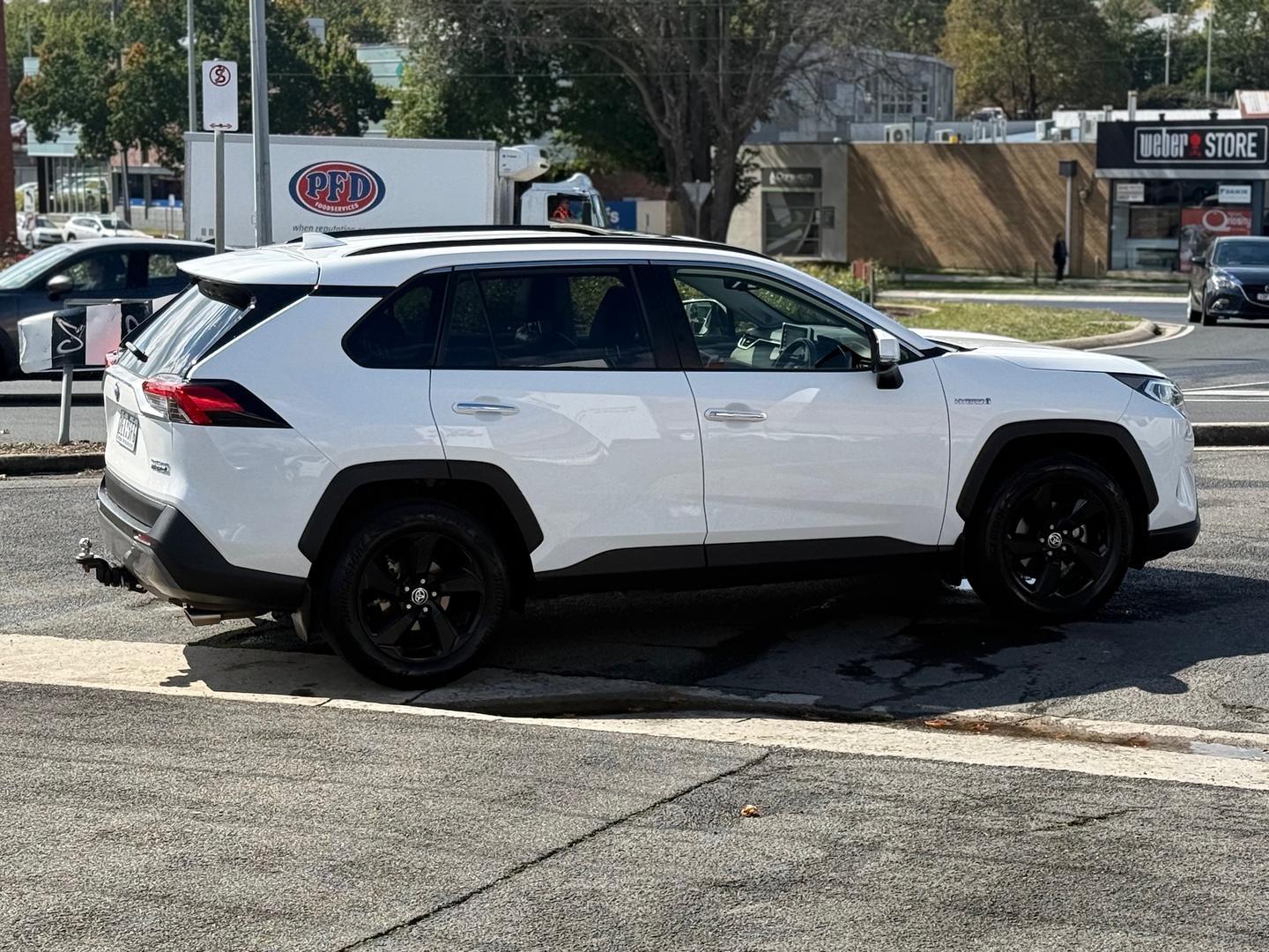 2020 Toyota RAV4 Cruiser-AWD in White