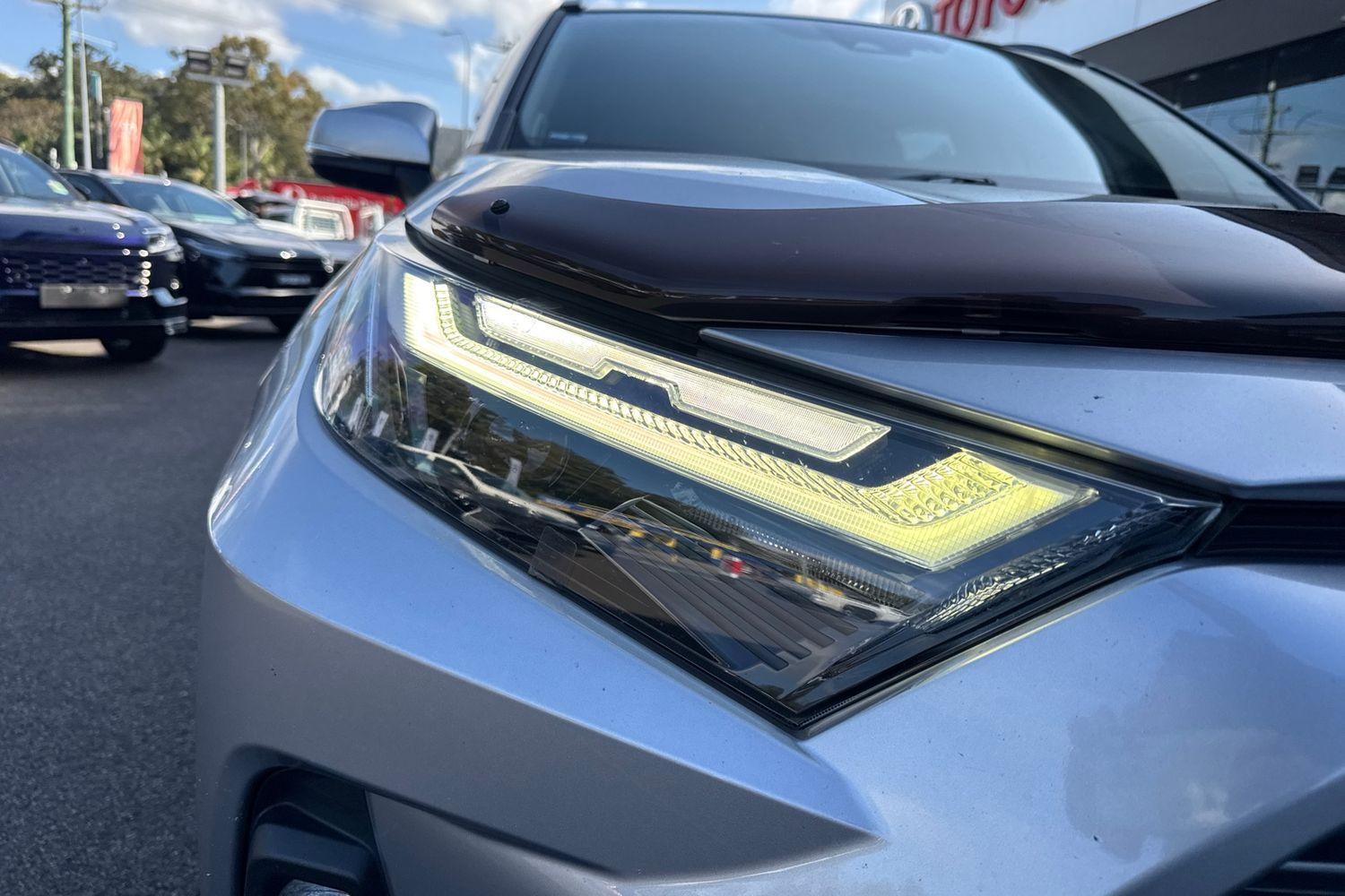 2022 Toyota RAV4 Cruiser-AWD in Silver