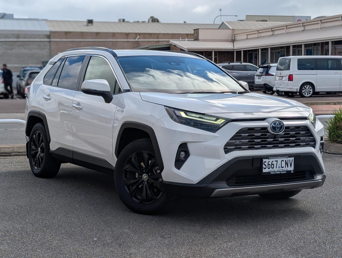 2022 Toyota RAV4 Cruiser-AWD in White