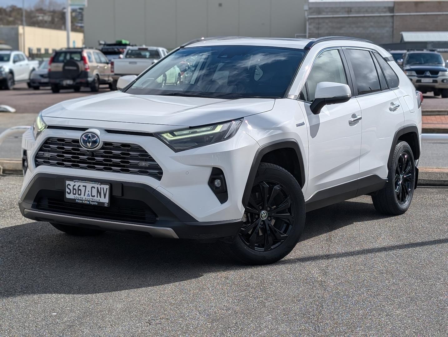 2022 Toyota RAV4 Cruiser-AWD in White