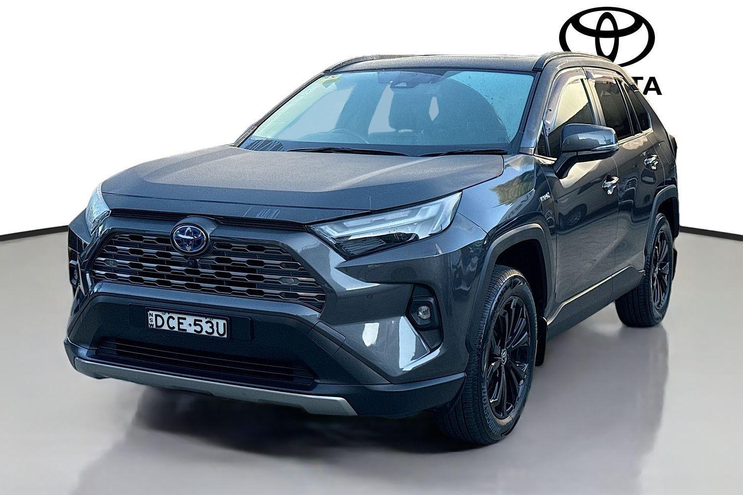 2022 Toyota RAV4 Cruiser-AWD in Silver