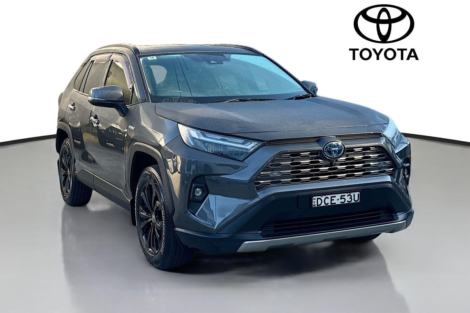 2022 Toyota RAV4 Cruiser-AWD in Silver
