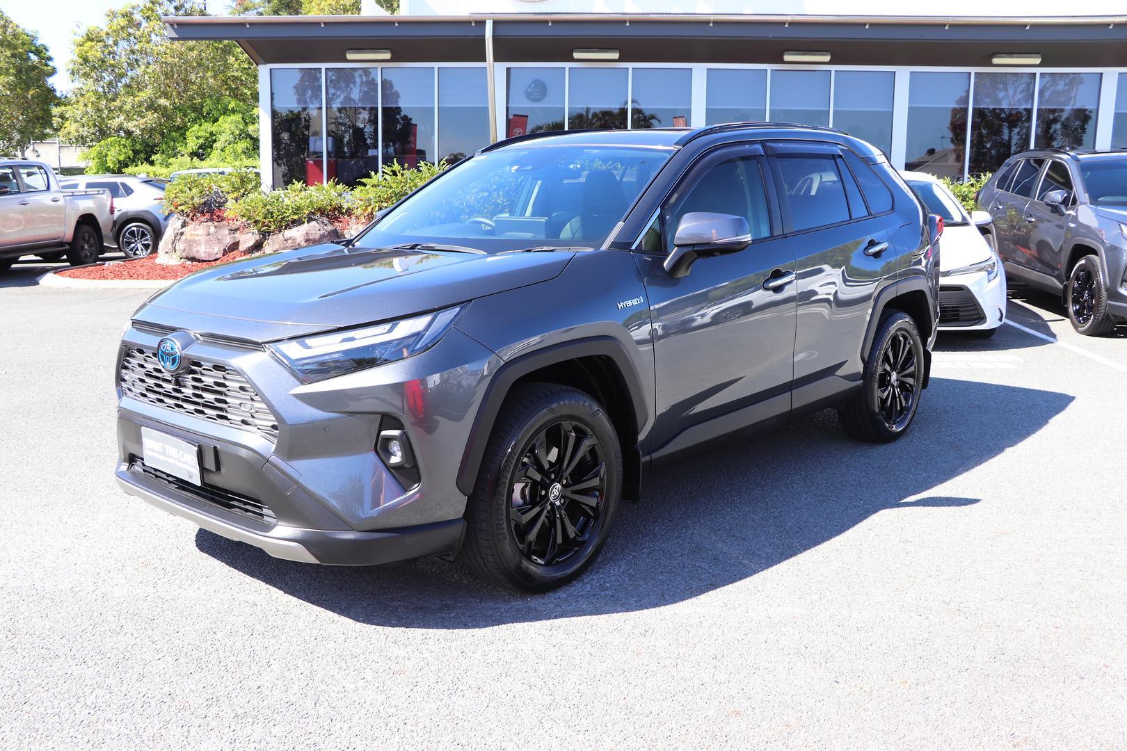 2023 Toyota RAV4 Cruiser-AWD in Silver