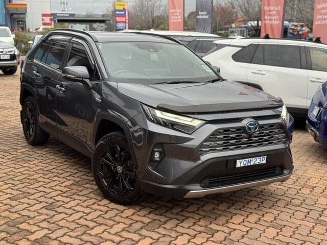 2024 Toyota RAV4 Cruiser-AWD in Silver