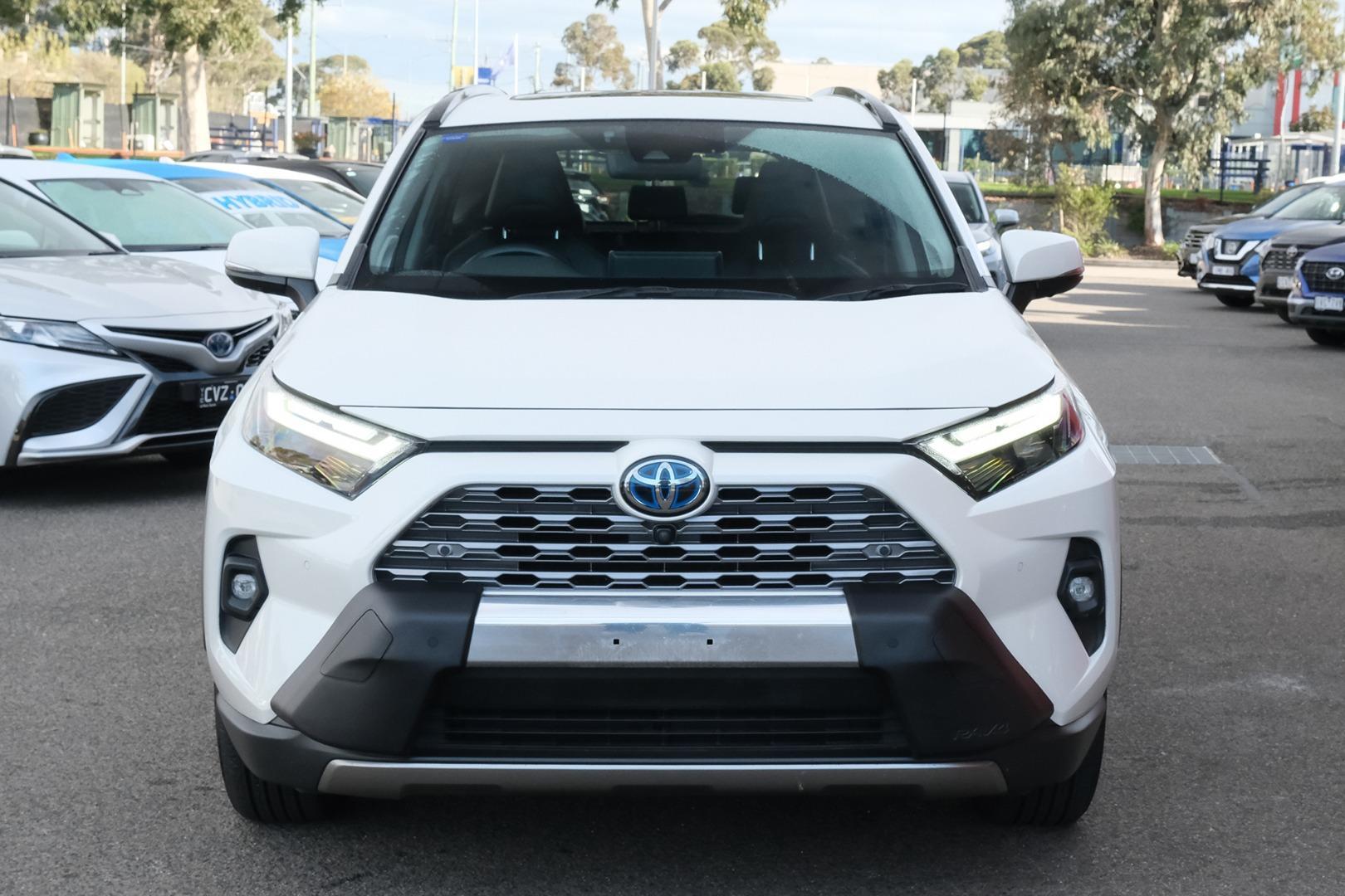 2022 Toyota RAV4 Cruiser-AWD in White