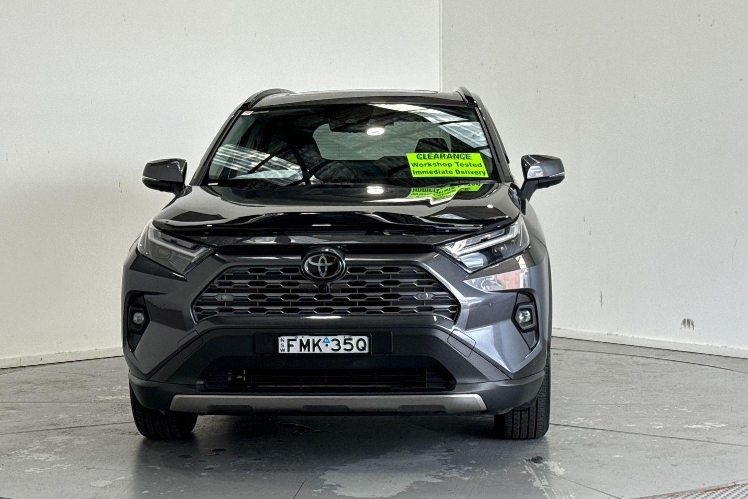 2024 Toyota RAV4 Cruiser in Silver