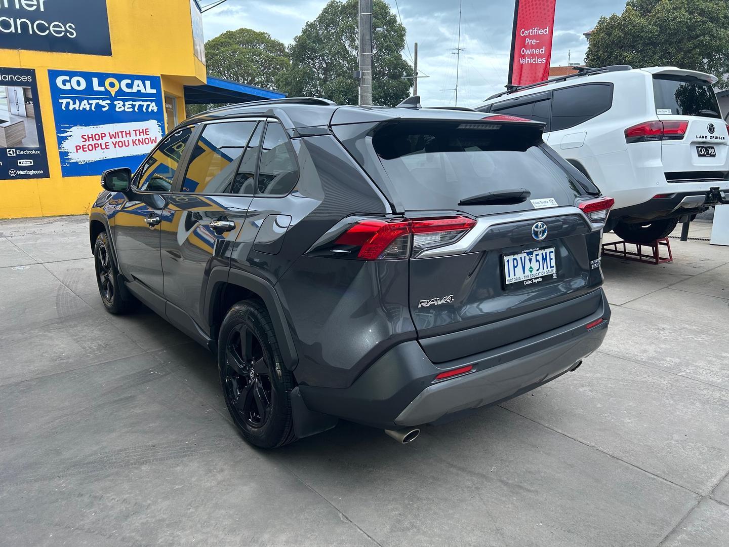 2019 Toyota RAV4 Cruiser-AWD in Silver