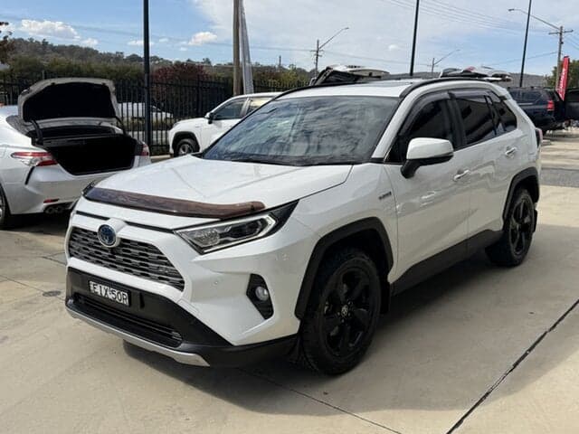 2020 Toyota RAV4 Cruiser-AWD in White